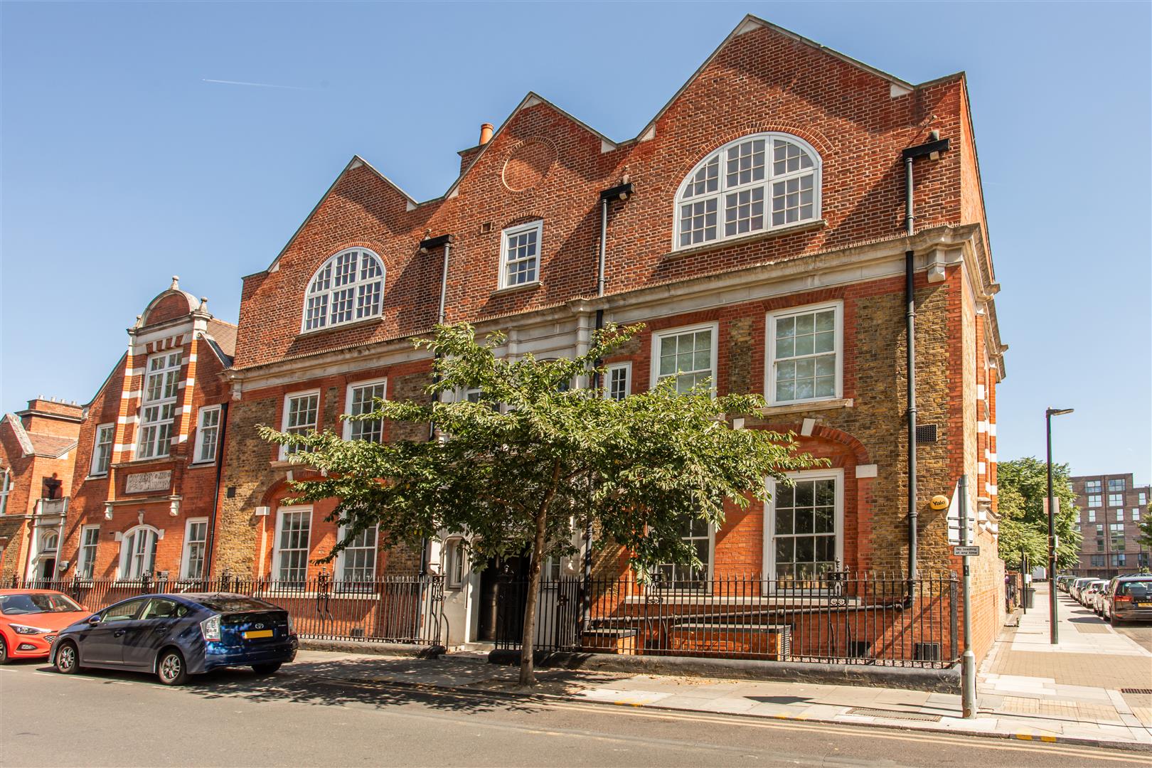 2 bed property in 79 Harford Street, London